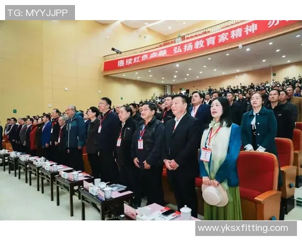 上海羽毛球队意识争议引发热议球员表现与团队精神的深度探讨 上海羽毛球队意识争议引发热议球员表现与团队精神的深度探讨