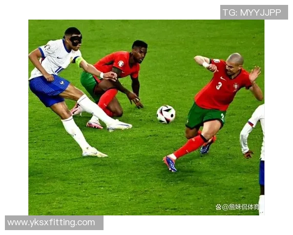 欧洲南美足球明星赛激情对决球星云集展现足球魅力与友谊精神 欧洲南美足球明星赛激情对决球星云集展现足球魅力与友谊精神