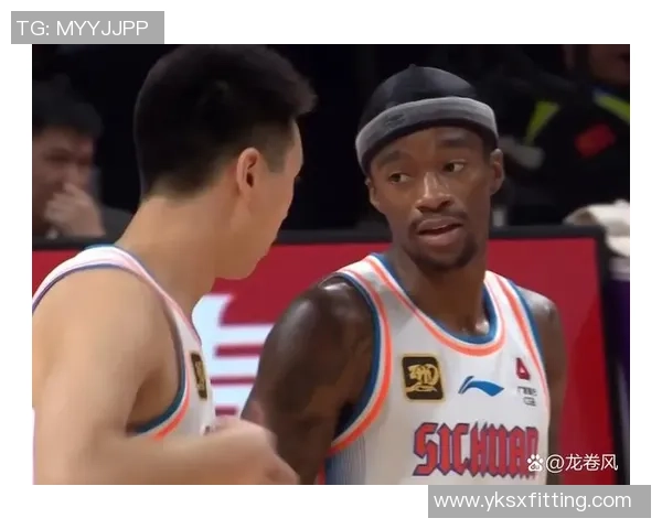 深圳篮球队在总决赛积分榜上以97分稳居第一位置,展现强劲实力 深圳篮球队在总决赛积分榜上以97分稳居第一位置,展现强劲实力