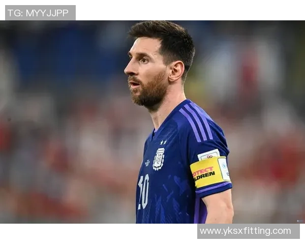 梅西独特发型解析与潮流趋势探讨让你也能成为足球场上的时尚先锋 梅西独特发型解析与潮流趋势探讨让你也能成为足球场上的时尚先锋